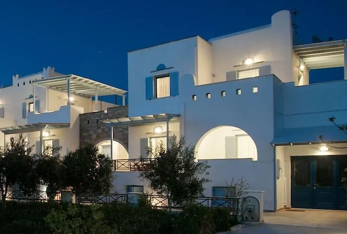 Erato Naxos 4*