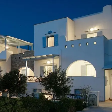Erato Naxos 4*
