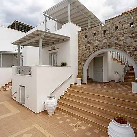 Erato Naxos Aparthotel